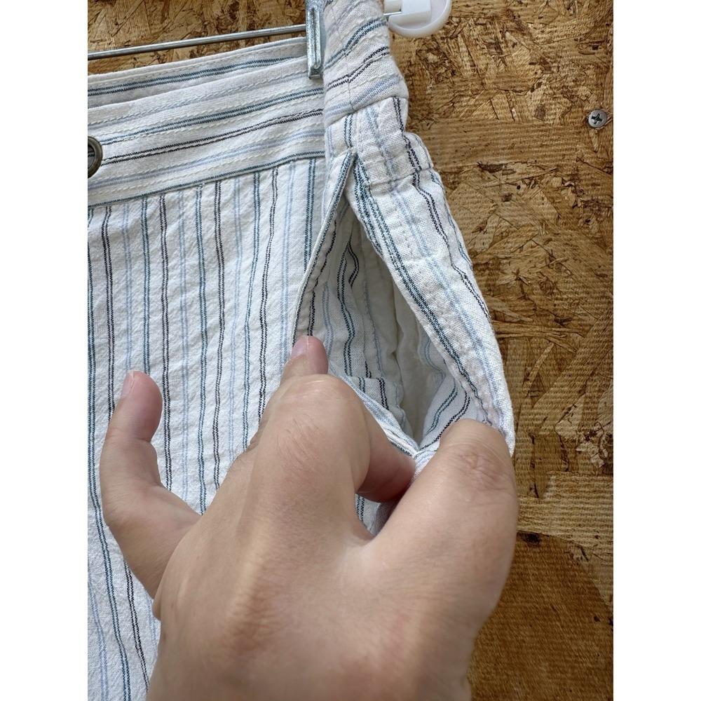 VTG J. Crew Women's Size 10 White‎ Striped City Fit Shorts Casual Pockets - Picture 6 of 16